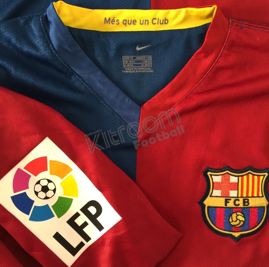 2004-05 Barcelona Third Shirt #10 RONALDINHO (Very Good) M – Kitroom  Football