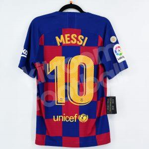 Official shirt from the 19/20 season FC Barcelona Home Kit with Leo Me